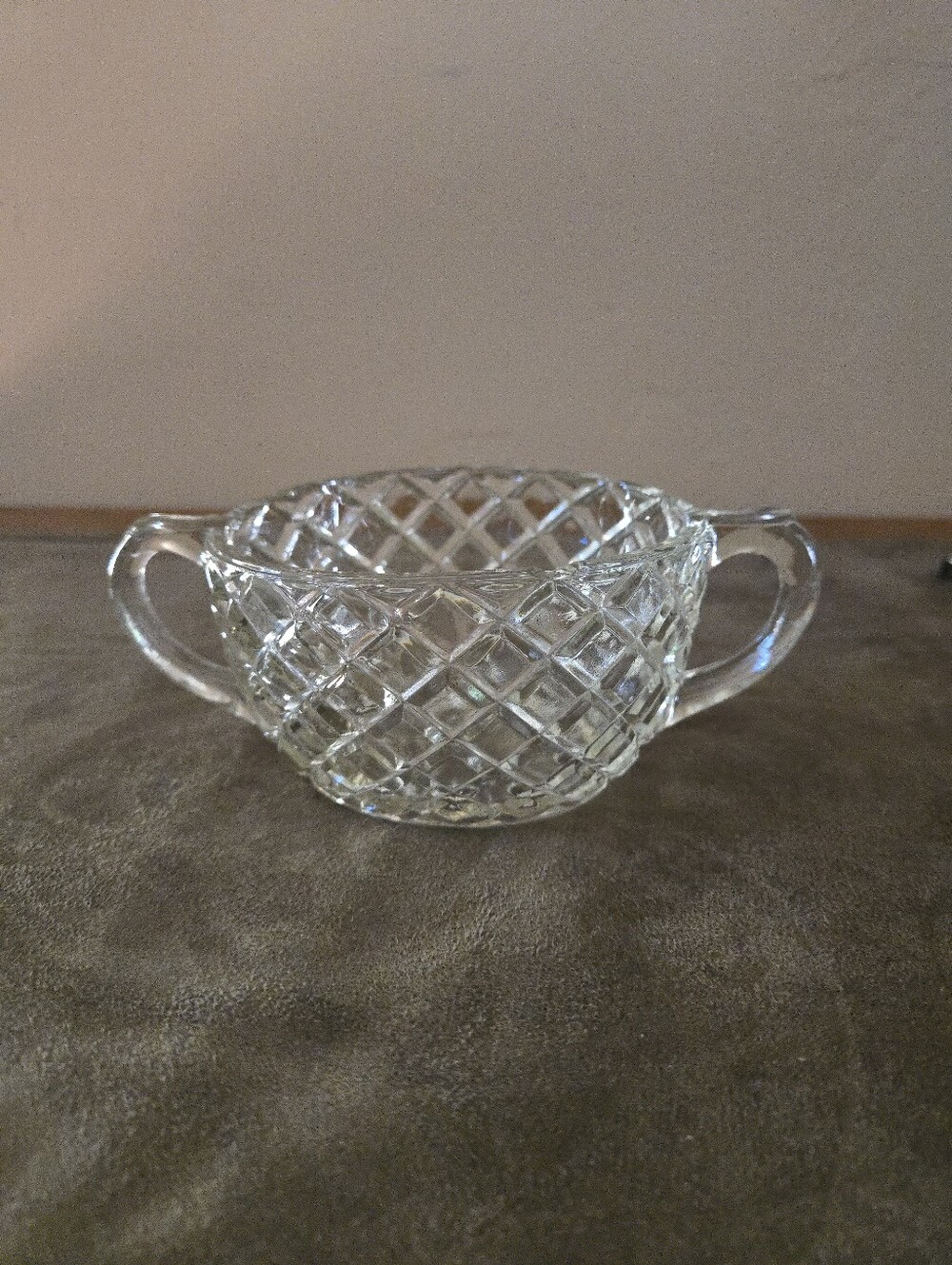VTG CRISSCROSS Clear Cut-Glass Sugar Bowl with Handles